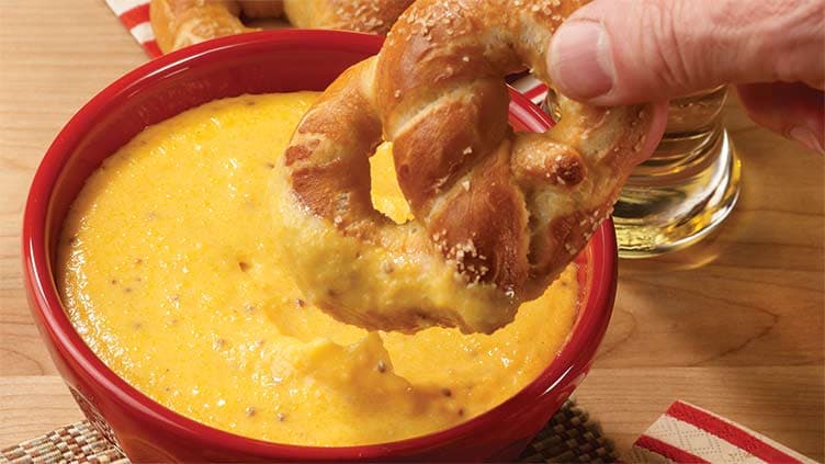 Beer Cheese Pretzel Dip